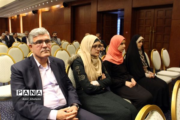 جلسه آشنایی و توجیهی دانش‌آموزان شرکت‌کننده در ششمین دوره مسابقات بین‌المللی قرآن‌کریم