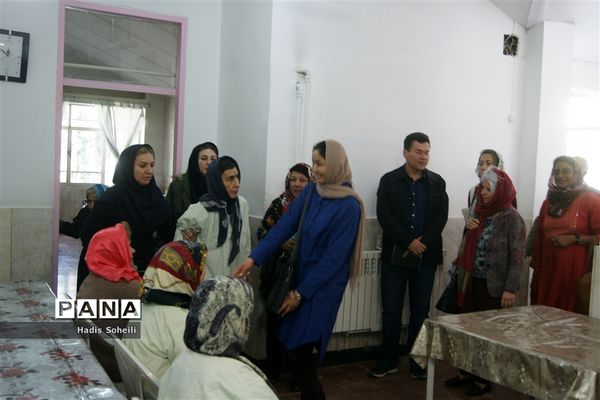 بازدید رئیس انجمن بین المللی مدارس مددکاری اجتماعی و هیات همراه از مراکز خدماتی شهرقدس