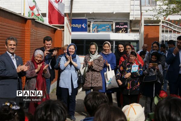 بازدید رئیس انجمن بین المللی مدارس مددکاری اجتماعی و هیات همراه از مراکز خدماتی شهرقدس