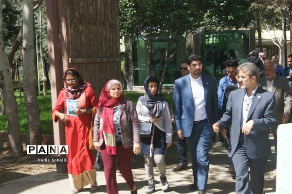 بازدید رئیس انجمن بین المللی مدارس مددکاری اجتماعی و هیات همراه از مراکز خدماتی شهرقدس