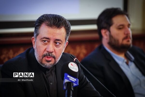 مراسم رونمایی از طرح های اشتغال زایی جوانان
