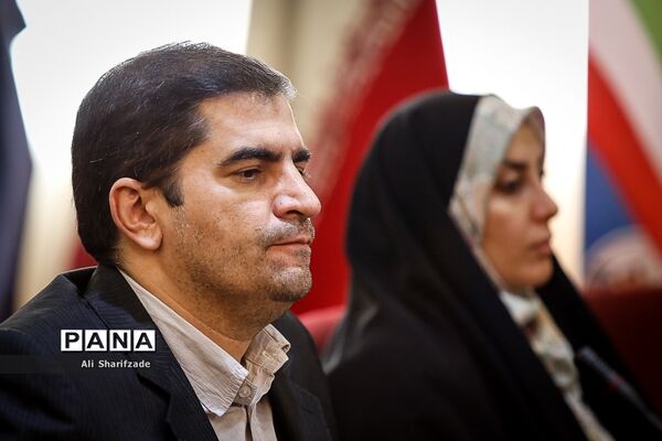 مراسم رونمایی از طرح های اشتغال زایی جوانان