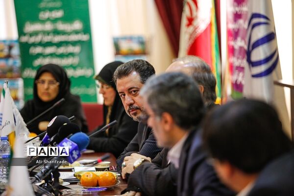 مراسم رونمایی از طرح های اشتغال زایی جوانان