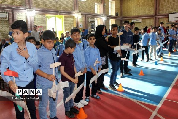 مسابقات گلایدر دانش‌آموزان پسر شهرستان بوشهر