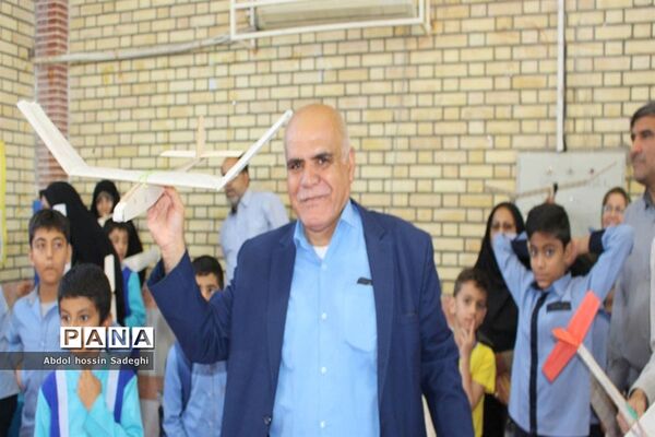 مسابقات گلایدر اولیای دانش‌آموزان پسر شهرستان بوشهر
