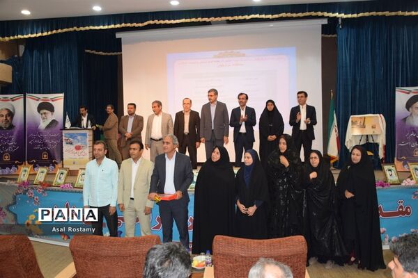 همایش تجلیل از طلایه‌داران تربیت در بوشهر-3