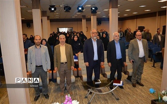 جلسه مدیران مدارس غیر دولتی منطقه 2 با موضوع کمک به سیل زدگان