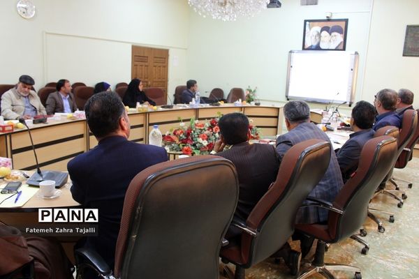 سومین جلسه شورای مرکزی انجمن اولیا و مربیان استان سمنان