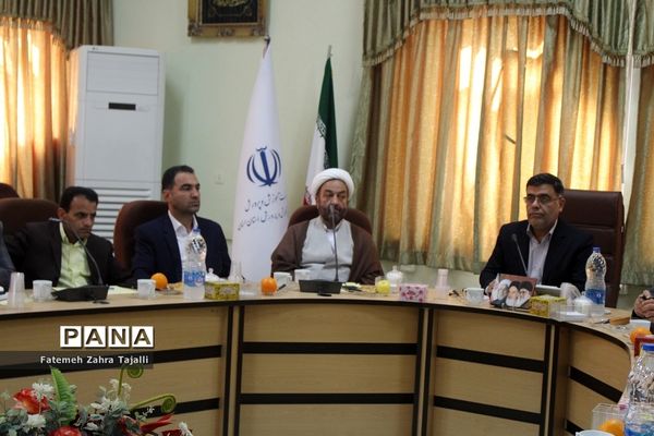 سومین جلسه شورای مرکزی انجمن اولیا و مربیان استان سمنان