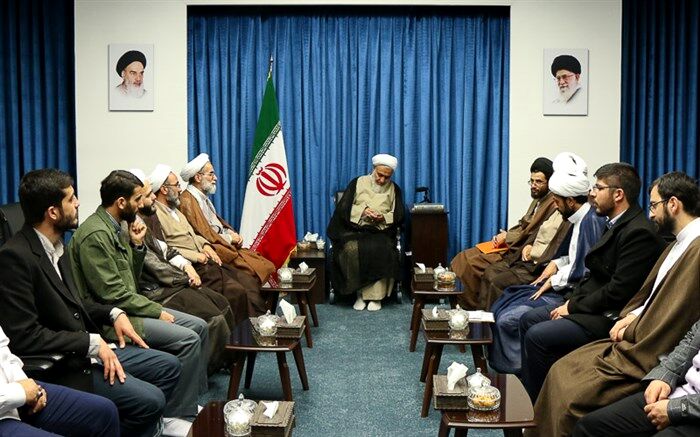 نماینده ولی فقیه و امام جمعه قزوین:  طلبه باید در شناخت و تحلیل مسائل روز از جامعه جلوتر باشد