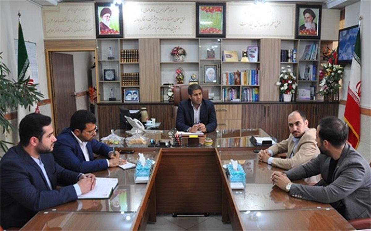 دیدار شورای مشورتی جوانان  شهریار با مدیر آموزش و پرورش