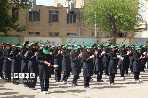 سیل مهربانی همکلاسی‌ها در ناحیه یک ری