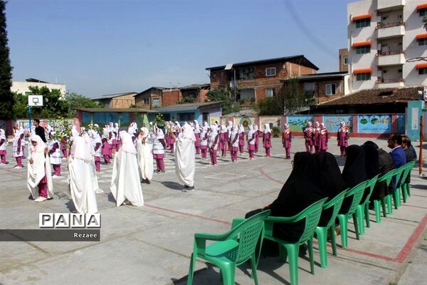 پویش ملی «سیل مهربانی هم‌کلاسی‌ها» در مدرسه بی‌بی شهربانو گلوگاه