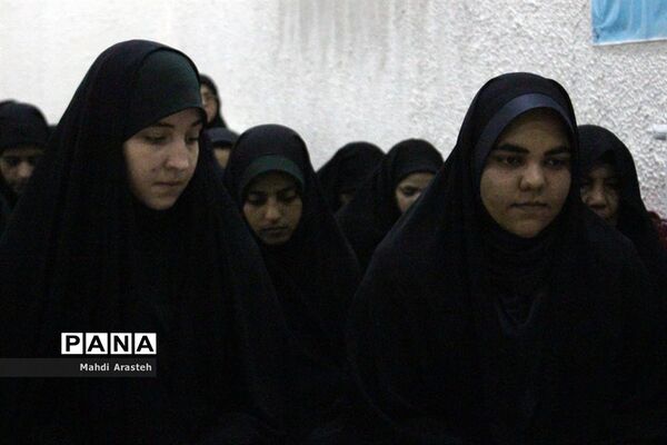 دیدار جوانان سرزمین خورشید با نماینده ولی فقیه در خراسان جنوبی