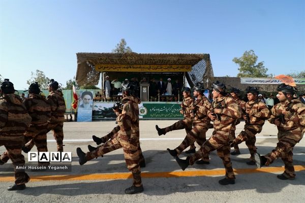 رژه روز ارتش در جزیره کیش