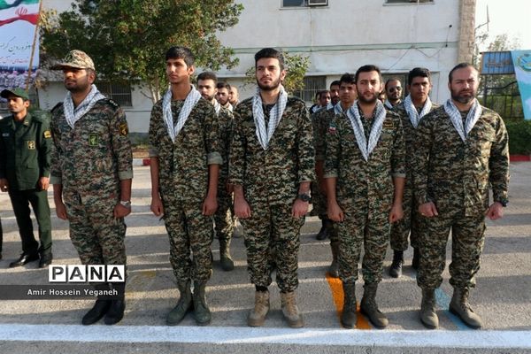 رژه روز ارتش در جزیره کیش