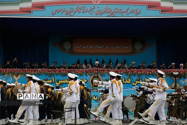 مراسم رژه روز ارتش