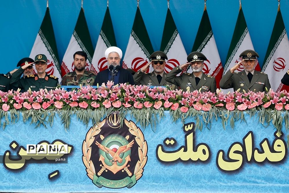 مراسم رژه روز ارتش