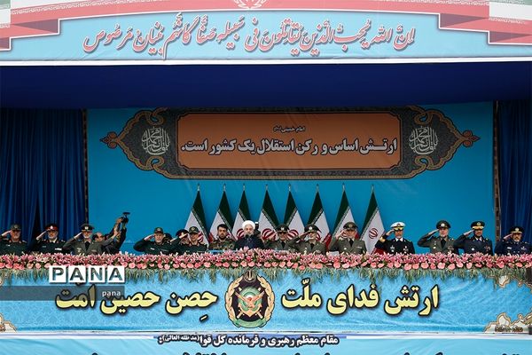 مراسم رژه روز ارتش