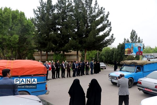 اعزام کاروان کمک‌های اداره کل آموزش و پرورش خراسان رضوی