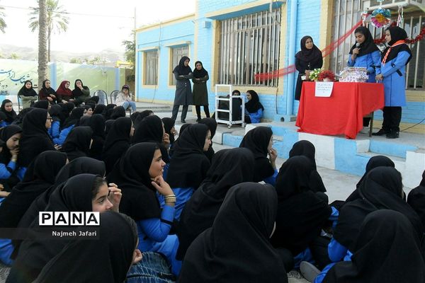 جشن نیمه شعبان در آموزشگاه شهید انصاری زرین دشت