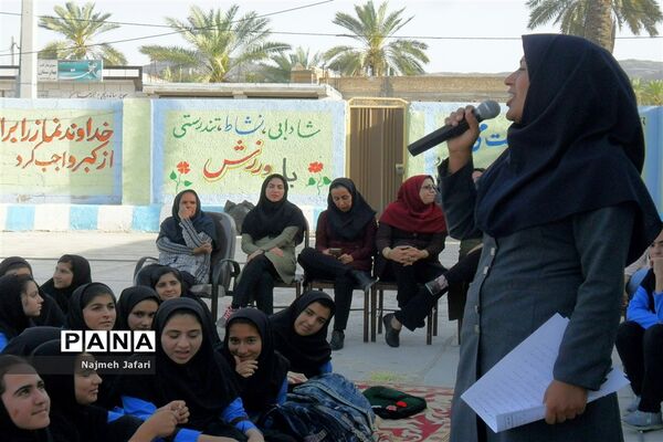 جشن نیمه شعبان در آموزشگاه شهید انصاری زرین دشت