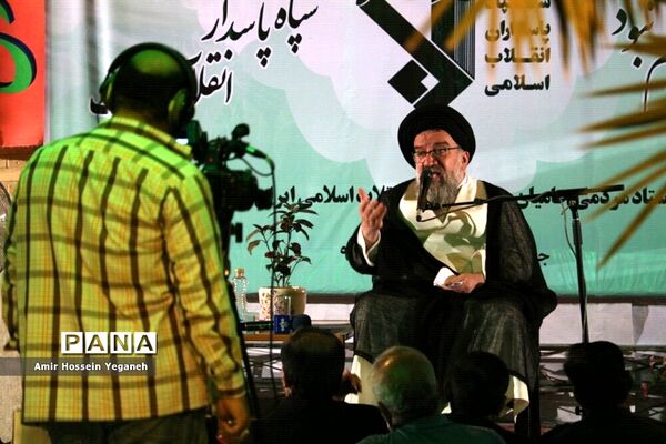مراسم گرامیداشت سالروز تاسیس سپاه پاسداران انقلاب اسلامی با حضور آیت الله خاتمی در جزیره کیش
