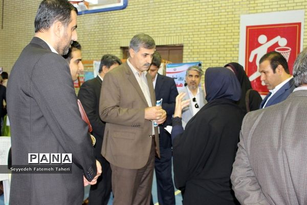 افتتاح نمایشگاه هفته معرفی مشاغل در بوشهر