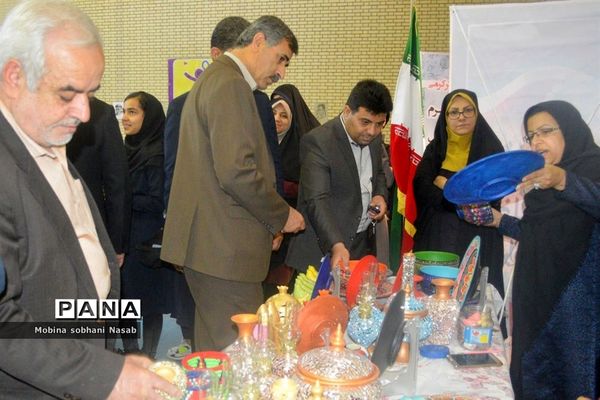 افتتاح نمایشگاه هفته معرفی مشاغل در بوشهر