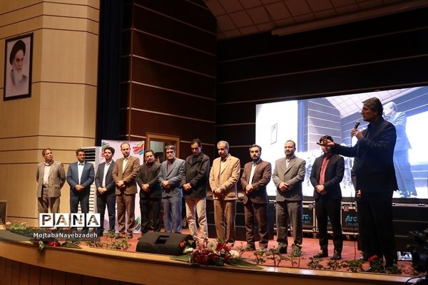 اختتامیه مسابقات فرهنگی و هنری دانش آموزان دختر خراسان رضوی در مشهد