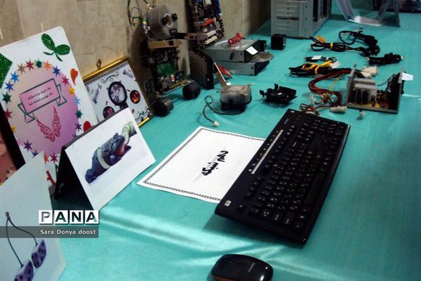 بازدید دانش‌آموزان پایه نهم چهاردانگه از هنرستان بحرالعلوم