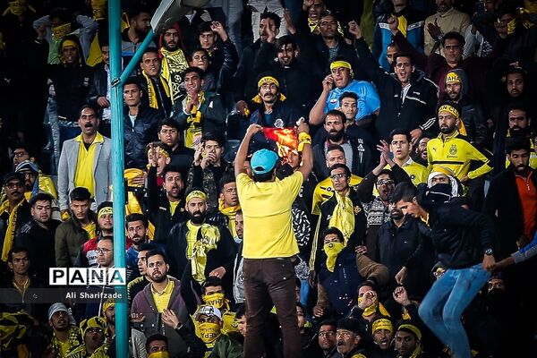 دیدارتیم‌های پرسپولیس و سپاهان