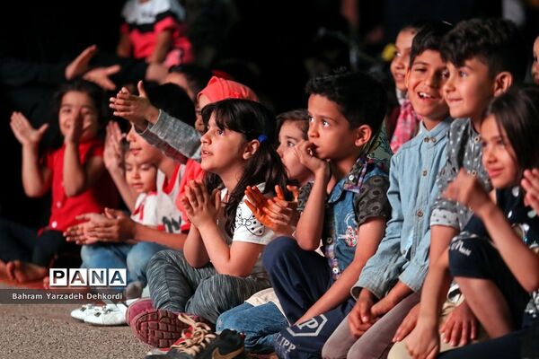 تماشاخانه سیار کانون کشور در پارک شهید سبحانی اهواز