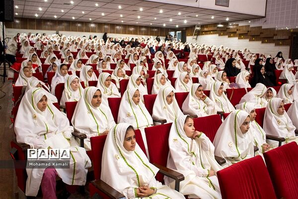 مراسم جشن عبادت دانش آموزان دختر مدارس ابتدایی شهرستان محلات