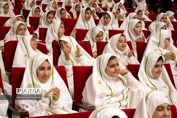 مراسم جشن عبادت دانش آموزان دختر مدارس ابتدایی شهرستان محلات