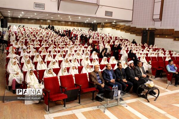 مراسم جشن عبادت دانش آموزان دختر مدارس ابتدایی شهرستان محلات