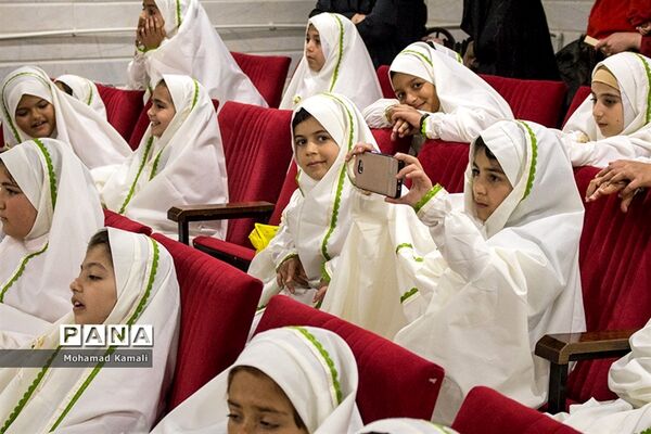 مراسم جشن عبادت دانش آموزان دختر مدارس ابتدایی شهرستان محلات