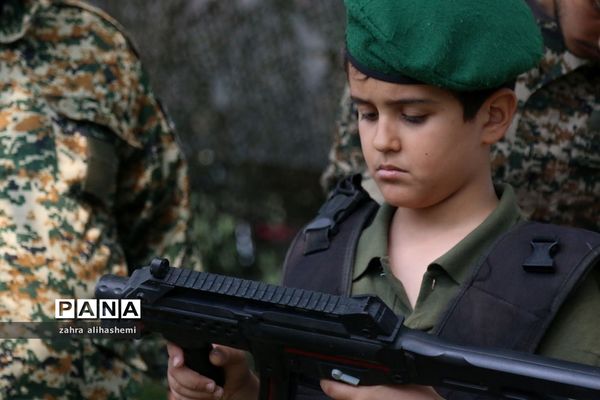 مسابقه دانش‌آموزی تکاور کوچک در شهر تهران