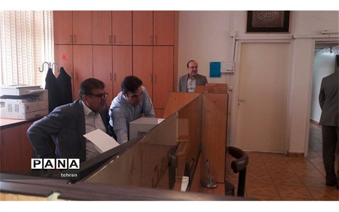 بازدید سرزده فولادوند ازاداره آموزش وپرورش منطقه 4 شهرتهران