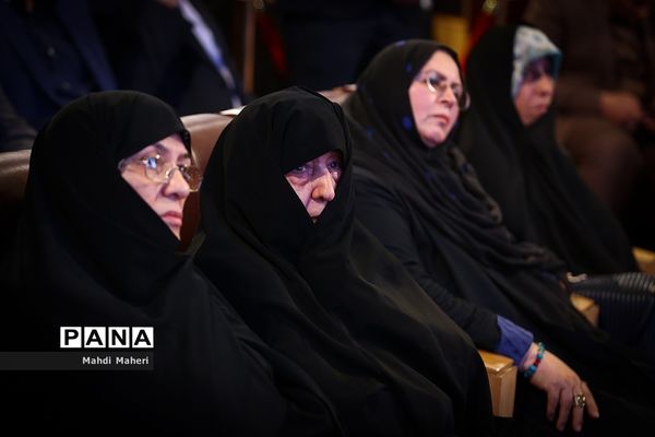 رونمایی شانزدهمین خاطرات رونوشت آیت الله هاشمی رفسنجانی