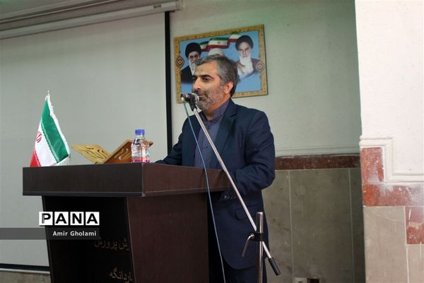 برگزاری مراسم تکریم و معارفه فرماندهان حوزه مقاومت بسیج دانش‌آموزی و فرهنگیان چهاردانگه