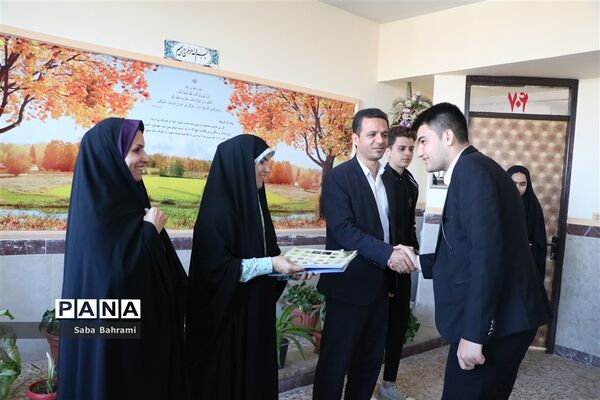 مراسم تقدیر از مجمع شورای دانش آموزی در شهرقدس