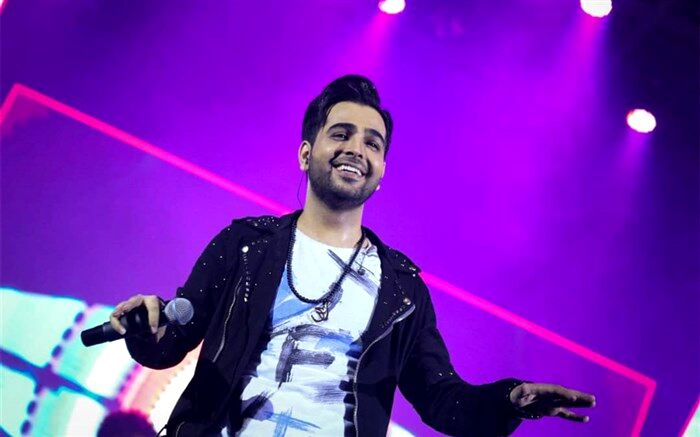 هشت هزار نفر به استقبال اولین کنسرت فرزاد فرخ رفتند
