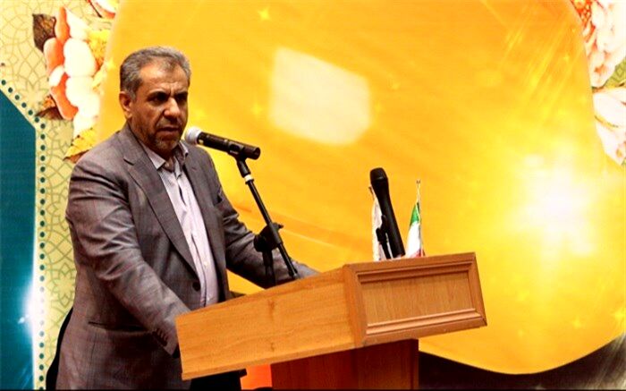 فرماندارری: قشر کارگر از داشتن حداقل ها در جامعه محروم است