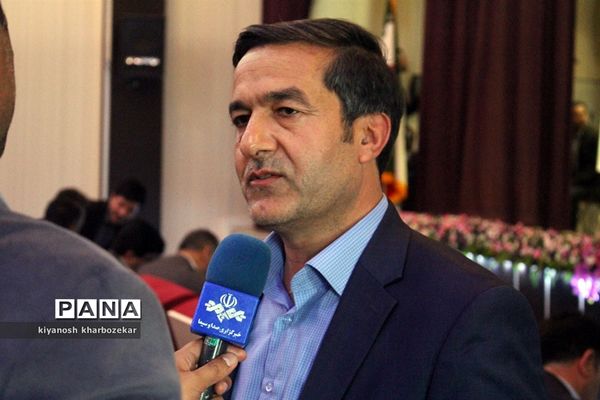 آیین اختتامیه سومین جشنواره سفیران سلامت آموزش و پرورش آذربایجان غربی