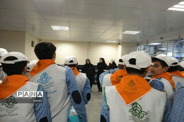 بازدید دانش آموزان پیشتازتهرانی  از مراکز و شعب سازمان تامین اجتماعی