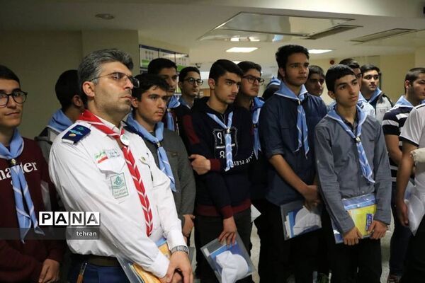بازدید دانش آموزان پیشتازتهرانی  از مراکز و شعب سازمان تامین اجتماعی