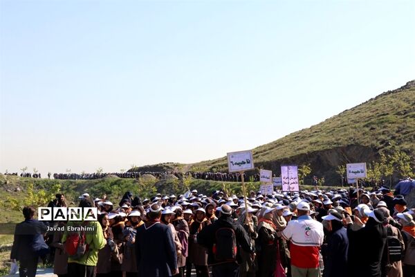 همایش بزرگ کوهپیمایی پیشتازان سازمان دانش‌آموزی خراسان رضوی-1