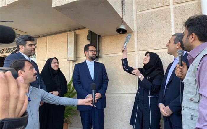 قدردانی معاون هنری از معلمان هنرستان دخترانه بوشهر