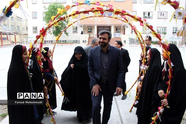 جشنواره  خیرین مدرسه ساز چهاردانگه